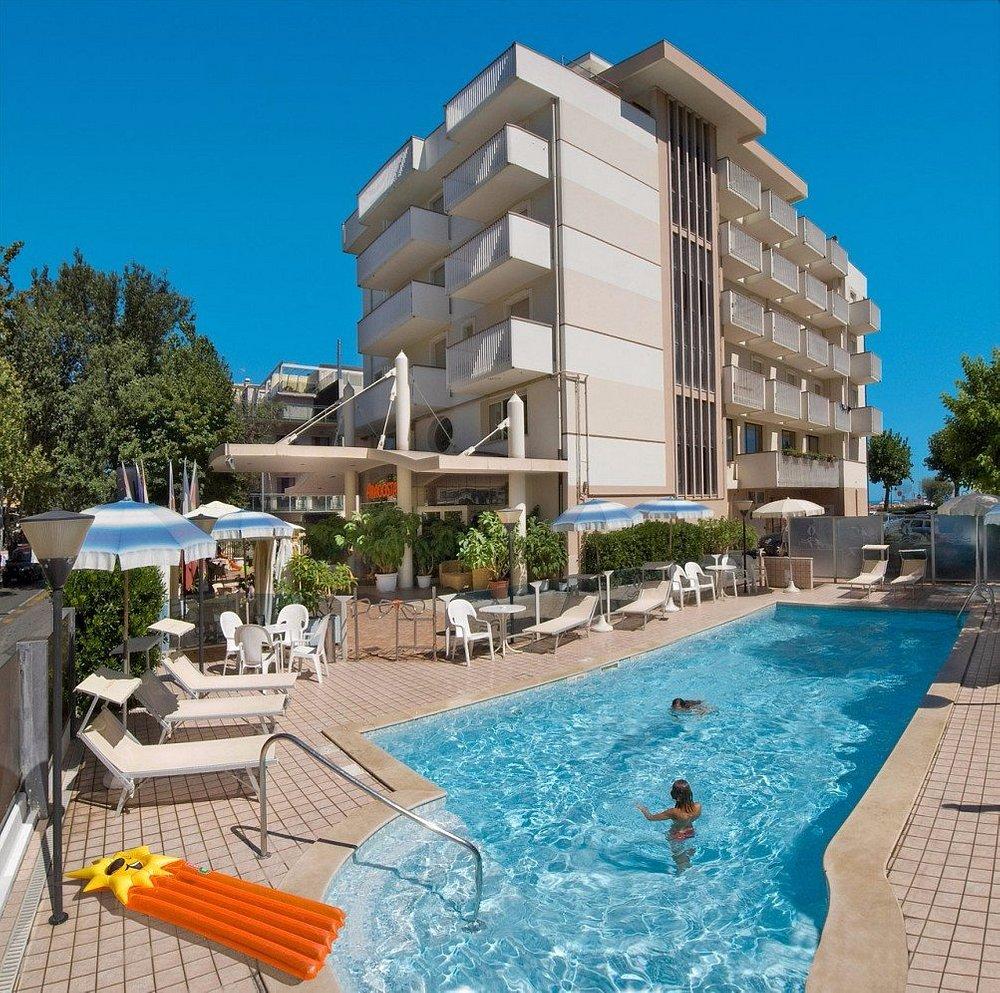 Hotel Aragosta Rimini Exterior photo